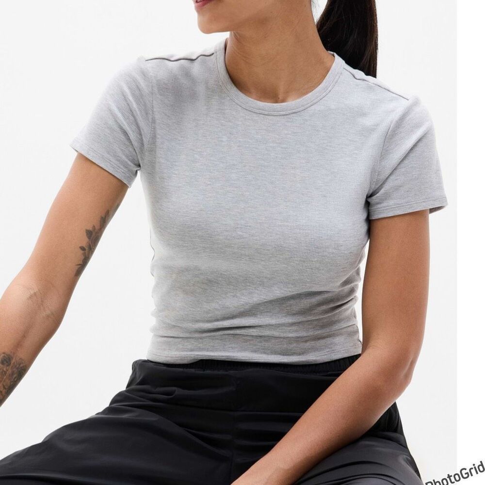 Athleta Gray Ribbed Short Sleeve Tee Large women